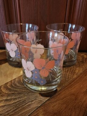 Vintage Pink And Lavender Pansy Floral Drinking Glasses Set Of 3 NWOT